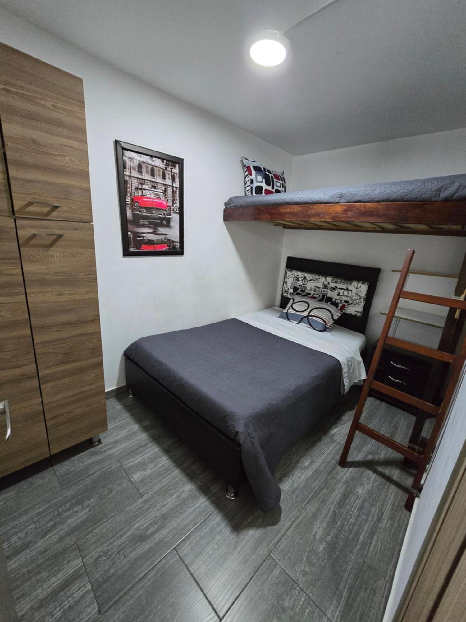 Portal El Dorado, A Solo 5 Min Del Aeropuerto, Vias, Cll 26 Appartement Bogotá
